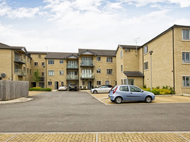 Apartments at Heritage Court, Dinnington have allocated car parking.